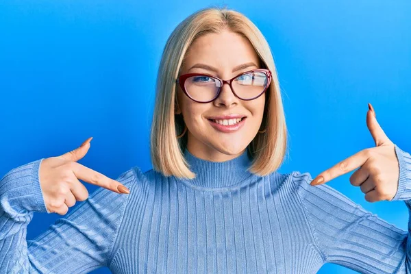 Young Blonde Woman Wearing Casual Clothes Glasses Looking Confident Smile — Fotografia de Stock