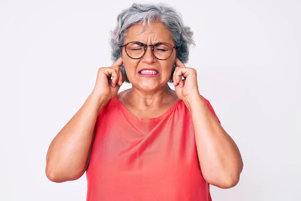 Mujer Mayor Cabello Gris Hispano Que Usa Ropa Casual Gafas — Foto de Stock