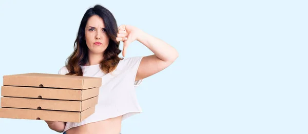 Vacker Ung Brunett Kvinna Som Håller Leverans Pizza Box Med — Stockfoto