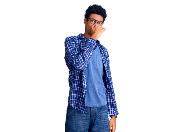 Young African American Man Wearing Casual Clothes Glasses Smelling Something — Stock Photo, Image