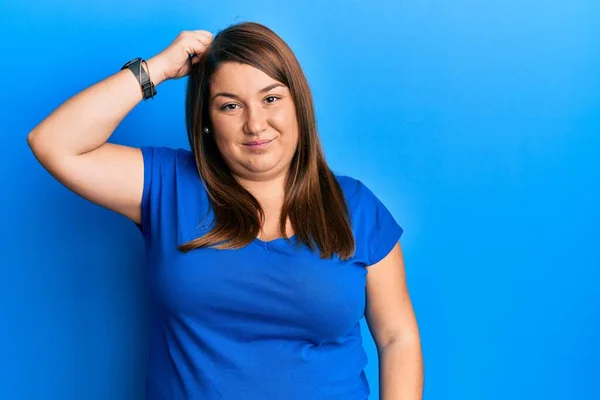 Schöne Brünette Size Frau Lässigem Blauem Shirt Verwirrt Und Wundert — Stockfoto