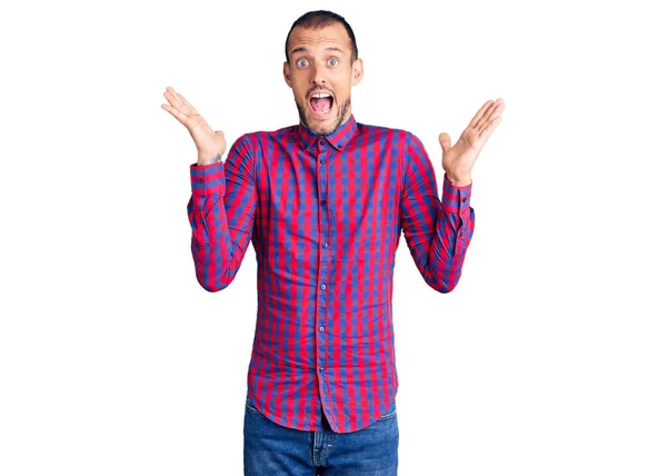 Young Handsome Man Wearing Casual Clothes Celebrating Crazy Amazed Success — Stock Photo, Image