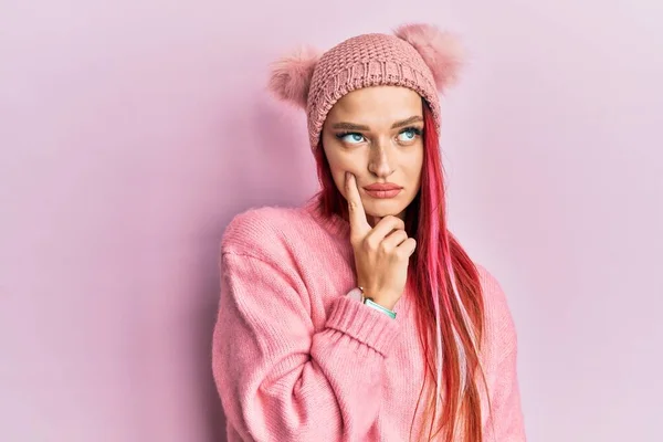 Young Caucasian Woman Wearing Wool Sweater Winter Hat Thinking Concentrated — Foto Stock