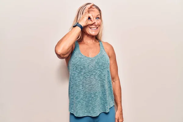 Middle Age Caucasian Blonde Woman Wearing Sportswear Doing Gesture Hand — Stock Photo, Image