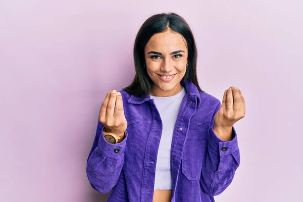 Joven Morena Vestida Con Ropa Casual Haciendo Gesto Dinero Con — Foto de Stock