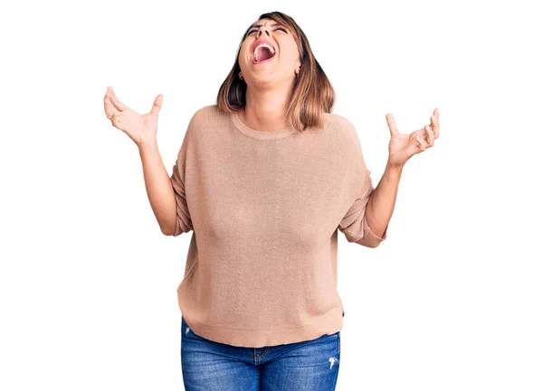 Junge Schöne Frau Lässigem Pullover Verrückt Und Verrückt Schreien Und — Stockfoto