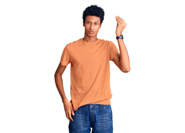 Mladý Africký Američan Nosí Ležérní Oblečení Dělá Italská Gesta Rukou — Stock fotografie