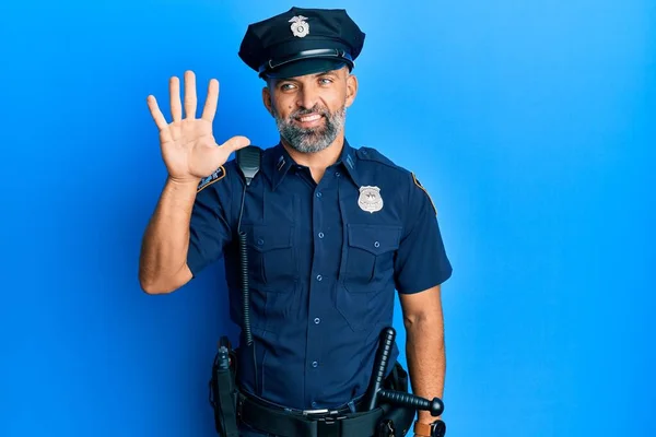 Středního Věku Pohledný Muž Policejní Uniformě Ukazuje Ukazuje Prsty Číslo — Stock fotografie