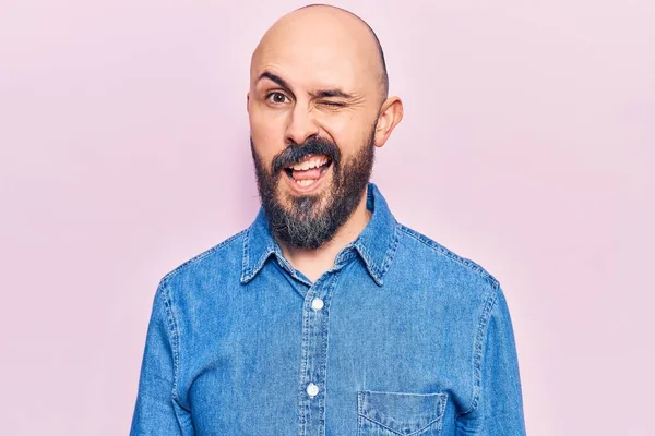 Young Handsome Man Wearing Casual Clothes Winking Looking Camera Sexy — Stock Photo, Image