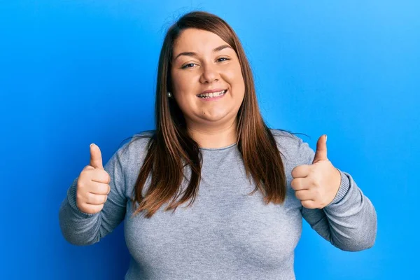 Beautiful Brunette Size Woman Wearing Casual Clothes Success Sign Doing — Stock Photo, Image