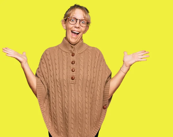 Middle Age Blonde Woman Wearing Sweater Glasses Celebrating Victory Happy — Stock Photo, Image