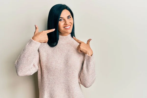 Young Caucasian Woman Wearing Casual Winter Sweater Smiling Cheerful Showing — Stock Photo, Image