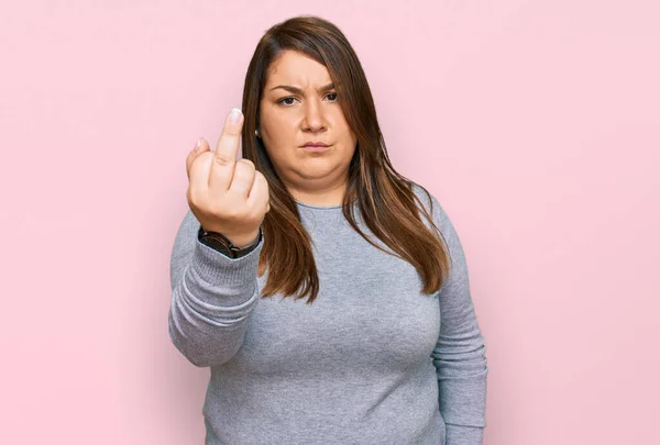 Beautiful Brunette Size Woman Wearing Casual Clothes Showing Middle Finger — Foto Stock