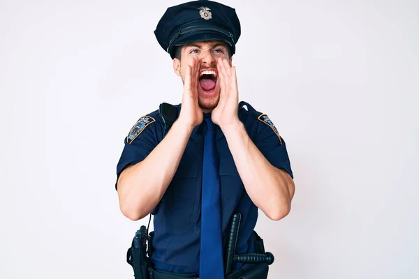 Jeune Homme Caucasien Portant Uniforme Police Criant Colère Haute Voix — Photo