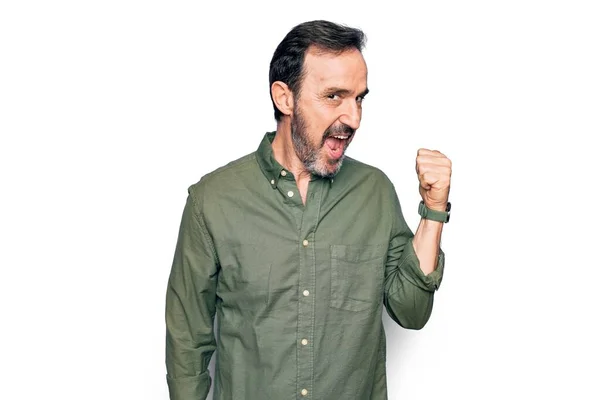 Medelålders Stilig Man Bär Casual Grön Skjorta Över Isolerad Vit — Stockfoto
