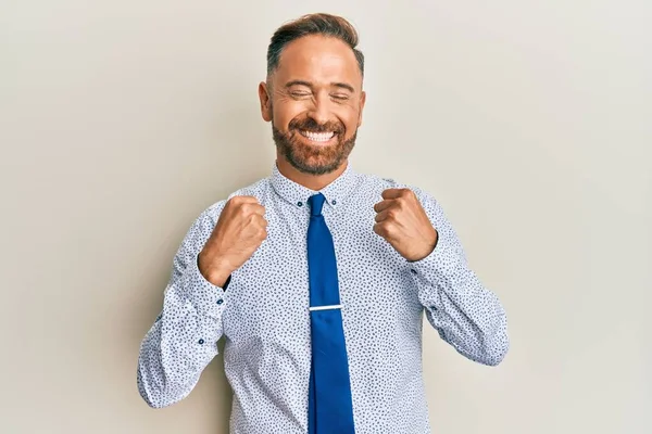 Beau Homme Âge Moyen Portant Chemise Affaires Cravate Excité Pour — Photo