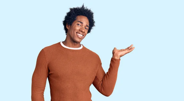 Handsome African American Man Afro Hair Wearing Casual Clothes Smiling — Stock Photo, Image