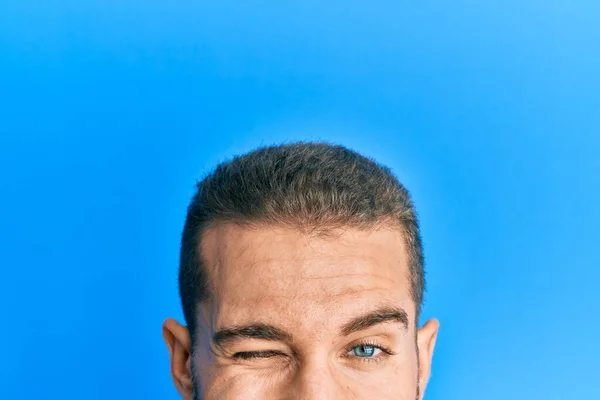 Young Caucasian Man Showing Head Half Face Winking Looking Camera — Stock Photo, Image