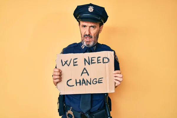 Középkorú Spanyol Férfi Rendőri Egyenruhát Visel Szükségünk Van Egy Névtelen — Stock Fotó