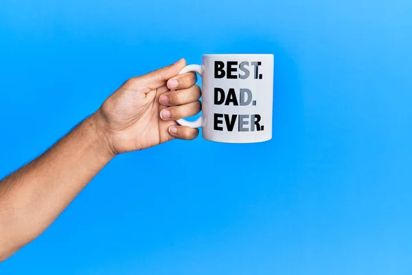 Hand Hispanic Man Holding Best Dad Ever Coffee Cup Isolated — Stock Photo, Image