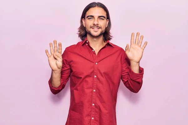 Joven Hombre Guapo Con Ropa Negocios Mostrando Señalando Hacia Arriba — Foto de Stock