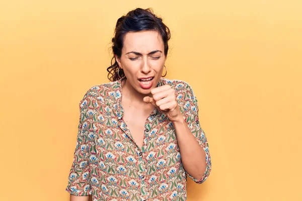 Young Beautiful Hispanic Woman Wearing Casual Clothes Feeling Unwell Coughing — Stock Photo, Image