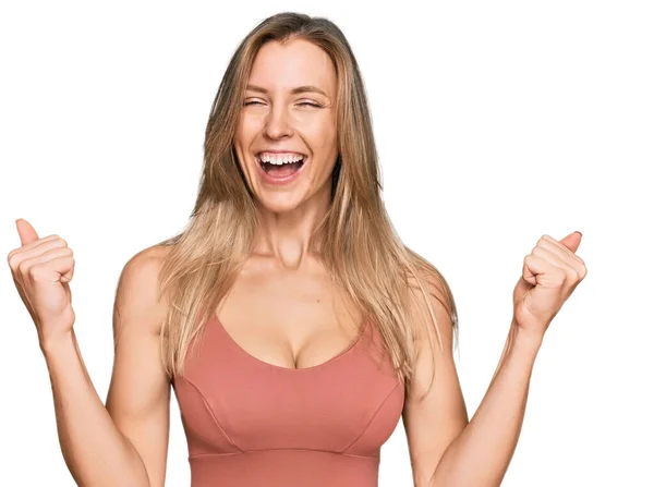 Beautiful Caucasian Woman Wearing Casual Clothes Celebrating Surprised Amazed Success — Stock Photo, Image