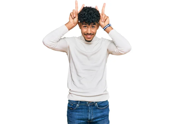 Fiatal Arab Férfi Visel Alkalmi Téli Pulóver Pózol Vicces Őrült — Stock Fotó