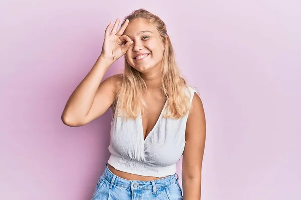 Young Blonde Girl Wearing Casual Clothes Doing Gesture Hand Smiling — Stock Photo, Image