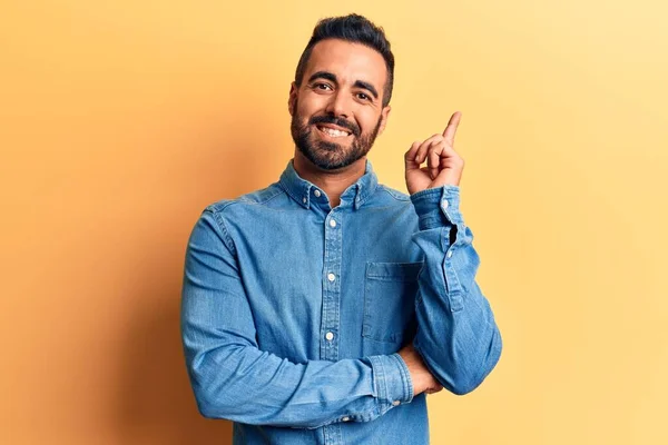 Young Hispanic Man Wearing Casual Clothes Big Smile Face Pointing — Stock Photo, Image