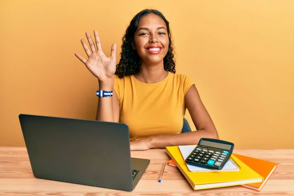 Young African American Girl Working Office Laptop Calculator Showing Pointing — Stock Photo, Image