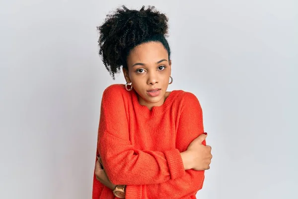 Young African American Girl Wearing Casual Clothes Shaking Freezing Winter — Stock Photo, Image