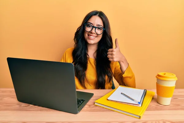 Beautiful Brunette Young Woman Working Office Wearing Glasses Smiling Happy — Stock Photo, Image