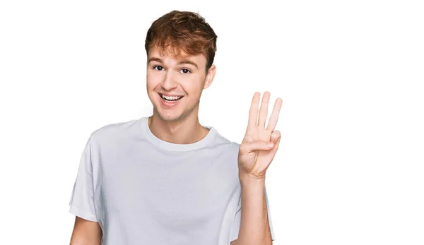 Jovem Caucasiano Homem Vestindo Casual Branco Shirt Mostrando Apontando Para — Fotografia de Stock