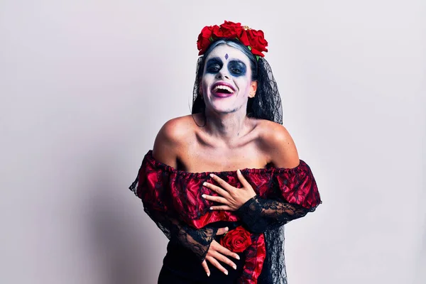 Joven Mujer Vistiendo Día Mexicano Del Maquillaje Muerto Sonriendo Riendo —  Fotos de Stock