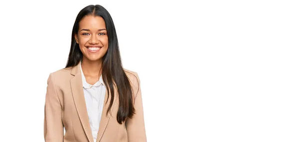 Bella Donna Ispanica Che Indossa Giacca Lavoro Con Sorriso Felice — Foto Stock