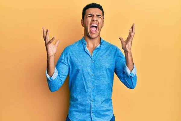 Jonge Arabier Man Draagt Casual Kleding Vieren Gek Gek Voor — Stockfoto