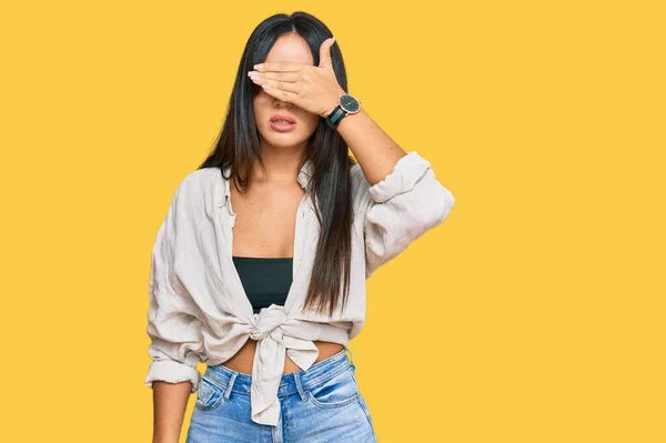 Young Beautiful Hispanic Girl Wearing Casual Clothes Covering Eyes Hand — Stock Photo, Image