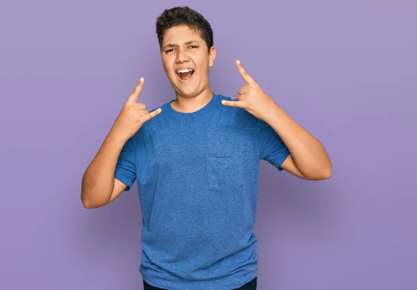 Teenager Hispanic Boy Wearing Casual Clothes Shouting Crazy Expression Doing — Stock Photo, Image