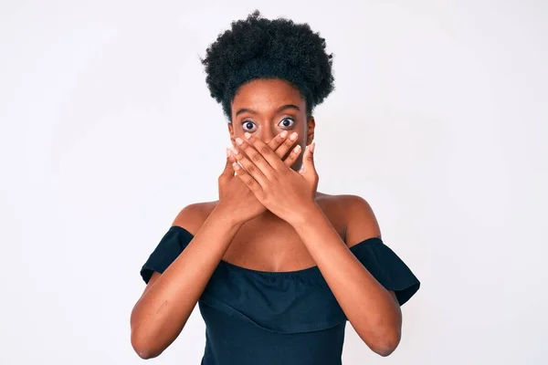 Young African American Woman Wearing Casual Clothes Shocked Covering Mouth — Stock Photo, Image