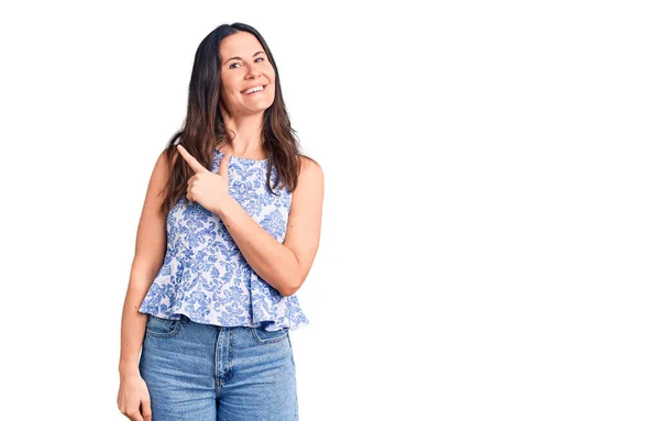 Young Beautiful Brunette Woman Wearing Casual Shirt Cheerful Smile Face — Stock Photo, Image