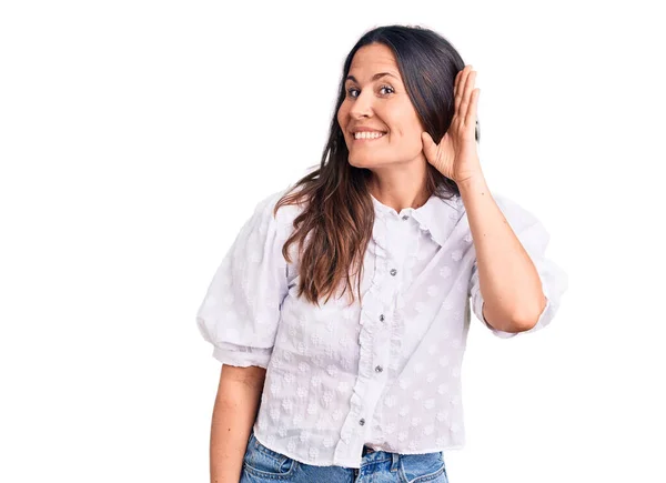 Young Beautiful Brunette Woman Wearing Casual Shirt Smiling Hand Ear — Stock Photo, Image