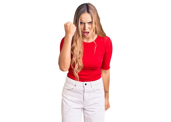 Young Beautiful Blonde Woman Wearing Casual Clothes Angry Mad Raising — Stock Photo, Image