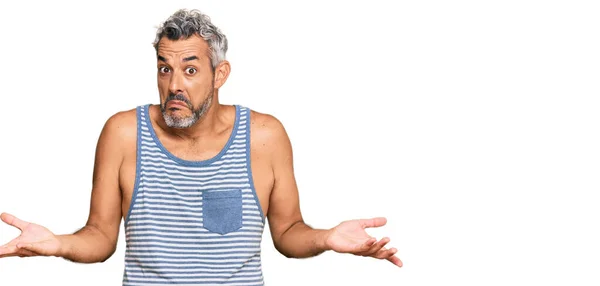 Hombre Pelo Gris Mediana Edad Con Estilo Casual Con Camisa —  Fotos de Stock
