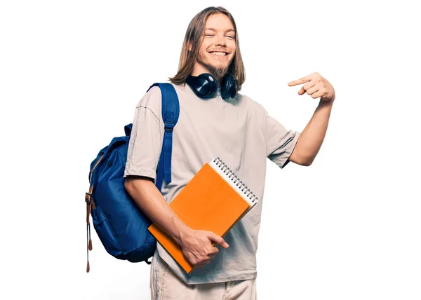 Handsome Caucasian Man Long Hair Wearing Student Backpack Holding Books — Stock Photo, Image