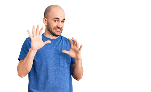 Young Handsome Man Wearing Casual Shirt Afraid Terrified Fear Expression — Stock Photo, Image