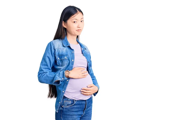 Jonge Mooie Chinese Vrouw Zwanger Verwacht Baby Slaperig Moe Uitgeput — Stockfoto