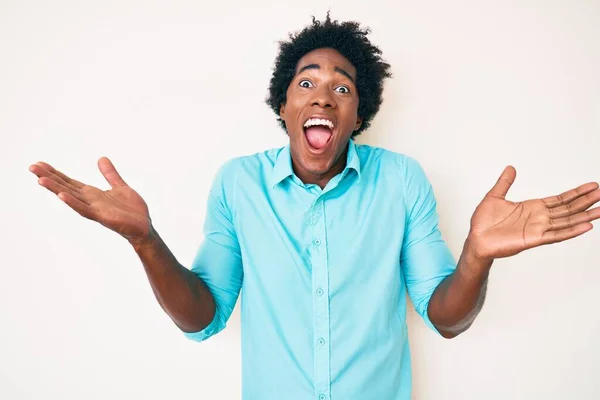 Handsome African American Man Afro Hair Wearing Casual Clothes Celebrating — Stock Photo, Image