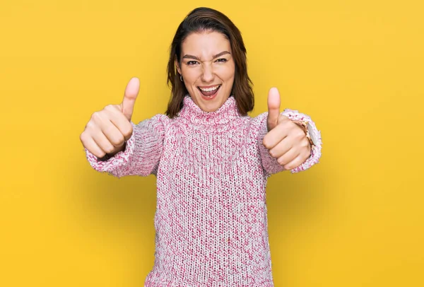 Young Caucasian Girl Wearing Wool Winter Sweater Approving Doing Positive — Stockfoto