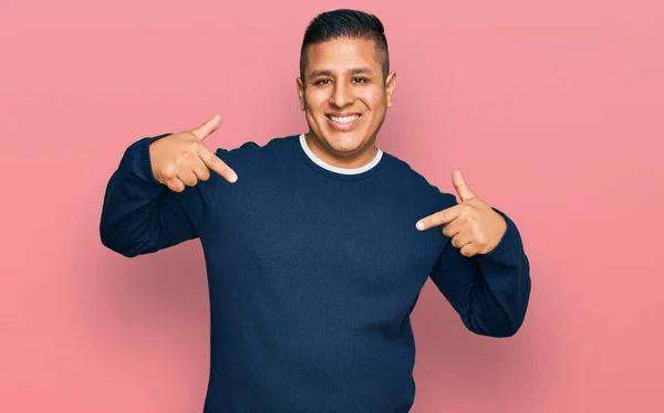 Young Latin Man Wearing Casual Clothes Looking Confident Smile Face — Stock Photo, Image